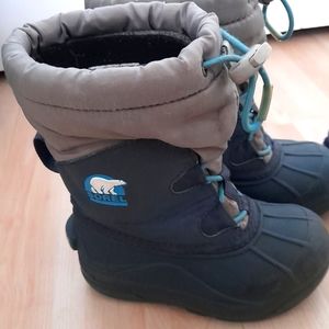 Sorel winter boots toddler 9T